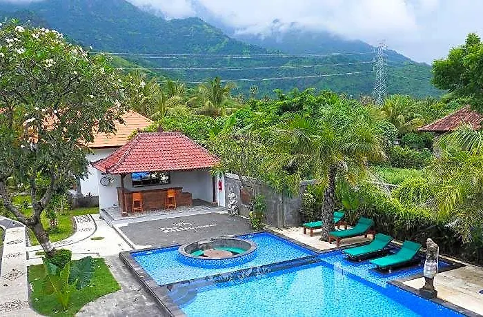 ホテル The Menjangan Boutique & Dive Center