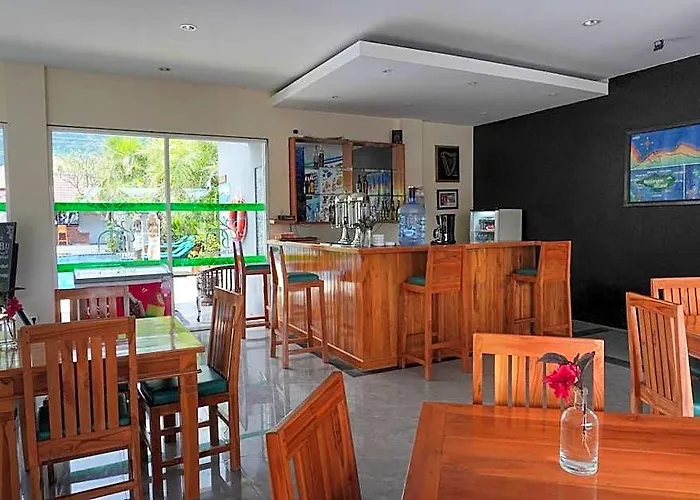 ホテル The Menjangan Boutique & Dive Center